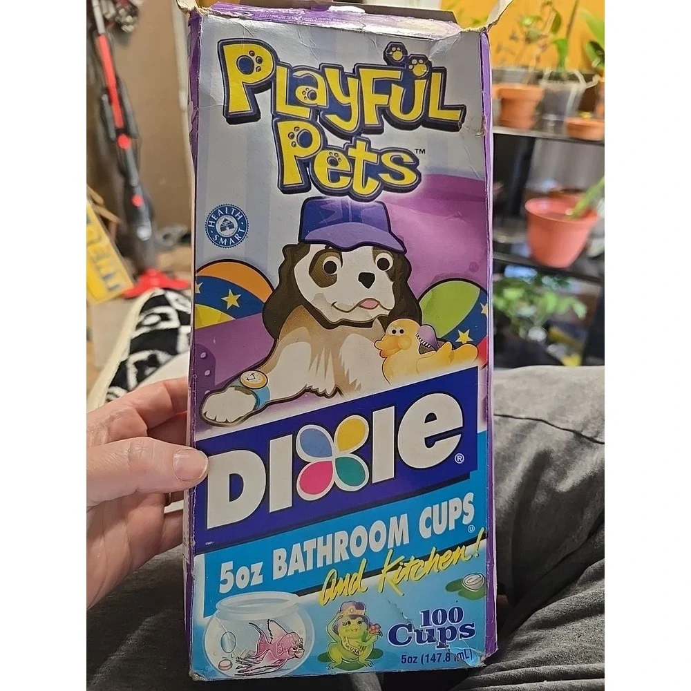 Vintage Dixie Cup Playful Pets Lot of 70 Ct Wax Paper Cups 5 oz Not A Full Box